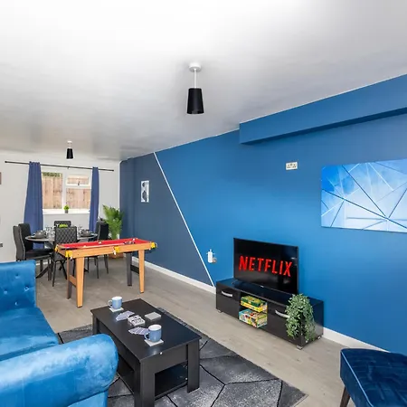 Alt-stay Leeds, M621 Junction 1 - Free Parking & Fast Wi-fi - Pool Table - Master En-suite - Ideal For Contractors & Long Hébergement de vacances Leeds (West Yorkshire)