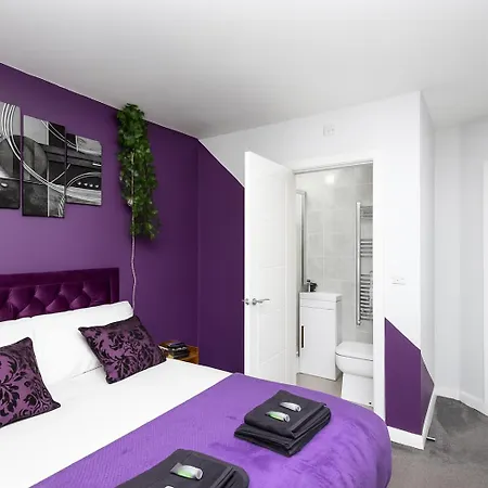 Stonecliffe 35 By Alt-stay - 3 Bed - Parking, Wifi & Full Kitchen - Contractors & Relocations - Weekly & Monthly Rates - Rates Direct, Search Alt-stay Vakantiehuis