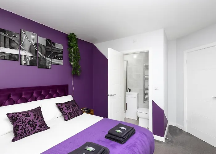 Stonecliffe 35 By Alt-Stay Contractor Accommodation - 3 Bed Contractor Home With Parking, Wi-Fi & Full Kitchen - Ideal For Long Stays Holiday home