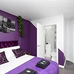 Stonecliffe 35 By Alt-stay Contractor - 3 Bed Contractor With Parking, Wi-fi & Full Kitchen - Ideal For Long Holiday home